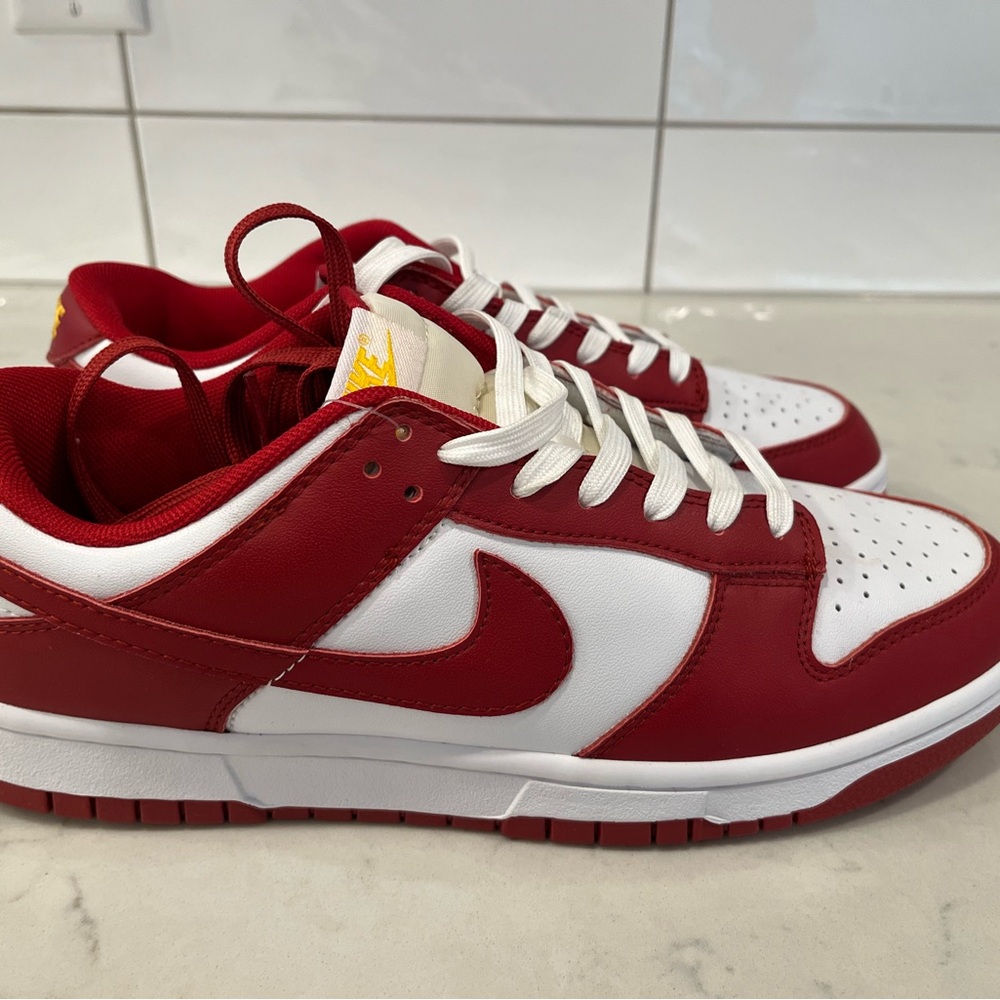 Nike Men's Red and White Sneakers - Picture 4 of 7